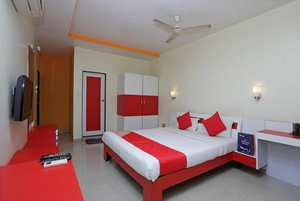 Fabexpress The Paradise Pune Exterior photo